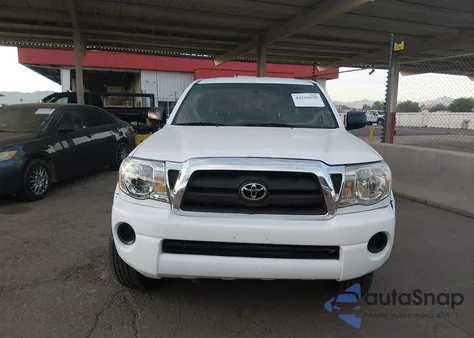 2008 Toyota Tacoma Prerunner V6 z USA, uszkodzony, nr VIN 5TEJU62NX8Z591628